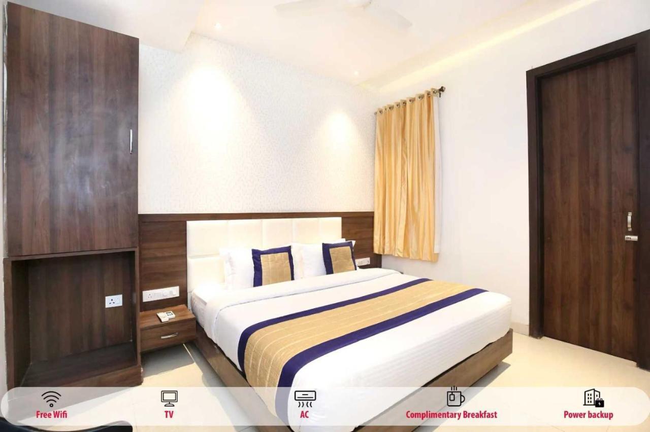 Hotel O Grand Star Amritsar Eksteriør billede
